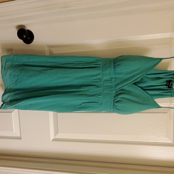 Dresses & Skirts - DRESS